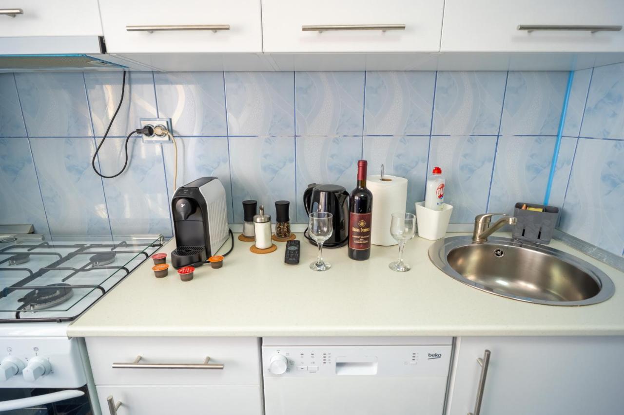 Serene 1Br Apartment With Workspace บูคาเรสต์ ภายนอก รูปภาพ