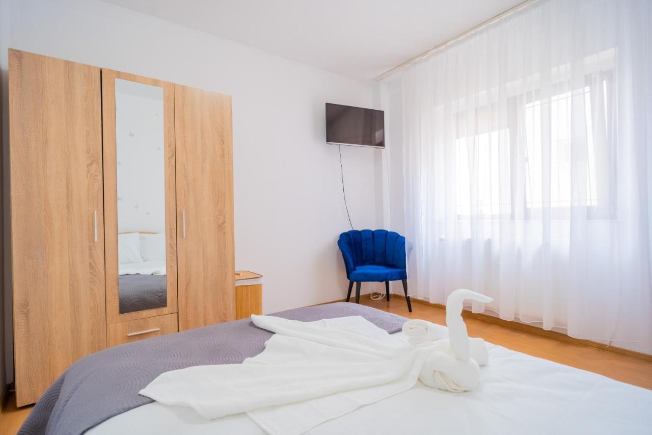 Serene 1Br Apartment With Workspace บูคาเรสต์ ภายนอก รูปภาพ
