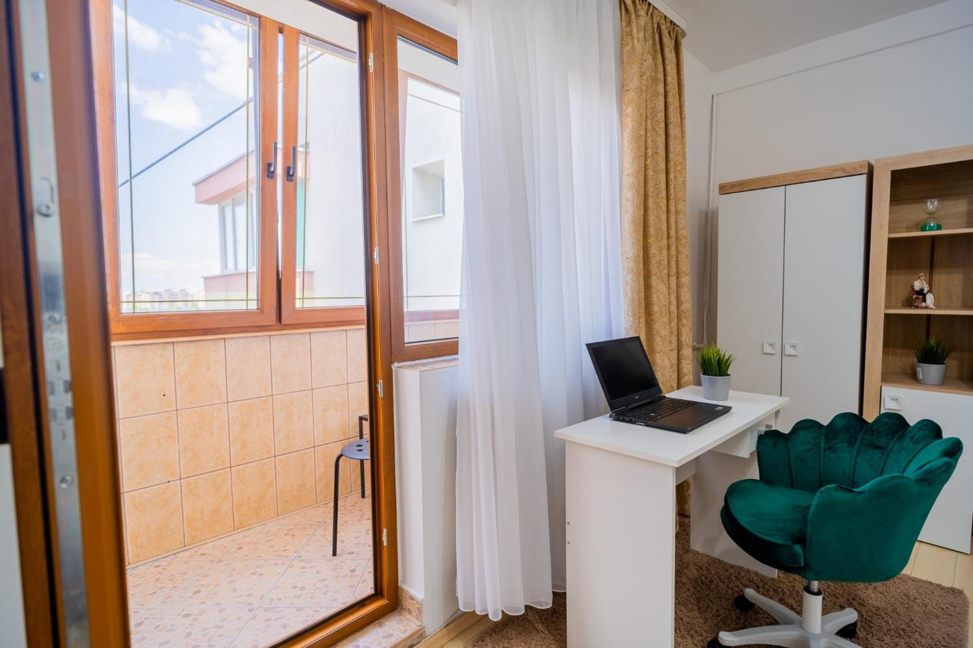 Serene 1Br Apartment With Workspace บูคาเรสต์ ภายนอก รูปภาพ